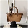 Bolso Pequeño Retro de Gama Alta para Mujer 2025 Nueva Moda Bolso Cruzado Versátil Bolso de Mano Mini Exquisito Bolso Tote Pequeño
