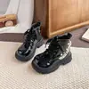 Botas estilo Martin para meninas, nova coleção outono 2026, com zíper lateral, detalhe de cadarço, solas antiderrapantes, design estiloso e estilo versátil, adequadas para crianças de tamanho médio a grande