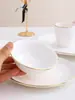 Juego de Tres Piezas de Vajilla Cerámica Dorada para Restaurante de Hotel, Vajilla para Sala Privada de Club, Platos de Porcelana Ósea, Tazones con Forma de Ala, Tazas de Té, Cucharas, Juego de Cuatro Piezas