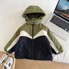 Fengzhigu 2023 Invierno nueva ropa para niños estilo coreano abrigo de costura de color en contraste abrigo casual con capucha acolchado de algodón grueso para niños