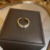 Anillo Abierto de Flor de Zirconia, Lujo Accesible, Gama Alta, Anillo Elegante y Elegante para el Dedo Índice, Sencillo, Moderno y Personalizado, Joyería de Mano Versátil