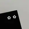 [Colección de Pendientes de Diamante Plateado] Casuales, Pequeños, Exquisitos y los Más Fáciles de Combinar Pendientes Dulces y Femeninos Venta al por Mayor