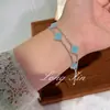 Nuevo Pulsera de Cuatro Hojas de Doble Capa Rosa Nácar Cadena Doble de Alta Gama Nicho Pulsera de Flor de Cuatro Hojas Mayoreo