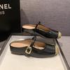 Sapatos Prateados Slip-On para Mulheres com Aumento Oculto de Altura, Novo Modelo Verão 2026, Sola Grossa, Bico Fechado, Meia-Mule para Uso Externo