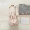 Bolsa Saco de Bolinhas Grande Capacidade Estilo Coreano Shuai Mi Home, Estilosa e Fresca, Bolsa de Mão, Bolsa de Ombro, Bolsa Transversal, Moderna e Tendência para o Dia a Dia