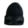 Gafas cortavientos y gorros de esquí forrados de forro polar para otoño e invierno para hombres y mujeres, Gafas y gorros de punto cálidos de lana estilo europeo y americano de Amazon