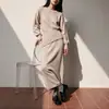 Conjunto de tricô simples e elegante para mulheres, novo estilo outono e inverno 2026, design espessado, conjunto de duas peças com suéter e saia