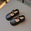 Sapatos de Princesa para Meninas 2026 Nova Moda Primavera e Outono Pequenos Sapatos de Couro Estilo Britânico Sola Macia Versão Coreana Mocassins Infantis