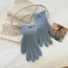 Mesmo estilo de designer coreano~Luvas quentes com costura overlock canelada contrastante para mulheres, luvas de inverno com dedos divididos para tela sensível ao toque