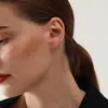 Aretes de Plata Esterlina con Diseño de Nicho de Moda Nueva 2025 en Forma de U para Mujer, Aretes Elegantes de Tendencia, Aretes de Diamantes Simples y Compactos