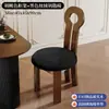 Cadeira de Jantar Retrô Francesa em Madeira Maciça, Cadeira Doméstica com Encosto, Cadeira Estilo Medieval Wabi-Sabi, Simples Leve Luxo Hotel Restaurante Mesa e Cadeiras