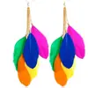 Huailang Fabricantes de joyería de comercio exterior europeo y americano al por mayor Pendientes de plumas de colores bohemios pendientes