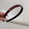 Diadema de Piel con Purpurina Fina Estilo Francés Etiqueta Dorada para Mujer 2025 Nueva Moda de Gama Alta Diadema para Lavarse la Cara con Temperamento Elegante