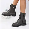 Botas Martin con cordones transfronterizas para mujer, con cremallera lateral, hebilla metálica, diseño de suela gruesa y caña corta. Estas botas estilo retro de motocicleta son perfectas para otoño e invierno. Disponible al por mayor