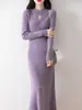 Vestido Longo Acinturado Gola Estilo Chinês 100% Lã Novo Vestido Suéter Estilo Chinês Outono e Inverno com Design de Botões Slim Fit