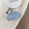 Presilha de Cabelo Retro Estilo Francês com Bolinhas Azul Leite, Presilha de Cabelo Girly em Acrílico, Versátil e Elegante, Adequada para Penteados Presos, Presilha de Tubarão