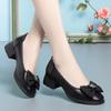 Zapatos Planos de Moño para Mujer, Piel Suave, Suela Suave, Zapatos de Madre, Nuevo Estilo Primavera y Otoño, Tacón Grueso, Zapatos Versátiles para Mujer, Zapatos de Piel para Mujeres de Mediana Edad