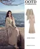 Vestido de punto caqui con conjunto de chal para mujer, principios de otoño, estilo maduro y sofisticado, nuevo estilo chino, vestido largo fresco y elegante