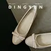 Sapatos femininos de outono para o trabalho, estilo francês com laço, 2026, com plataforma para aumentar a altura, slip-on, bico redondo, confortáveis, de corte baixo