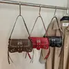 Bolso de Hombro Único Estilo Chica Picante Dulce y Fresca para Motociclista para Mujer, Nuevo Modelo Primavera 2026, Bolso de Mano y Bolso Cruzado Personalizado de Moda con Tachuelas