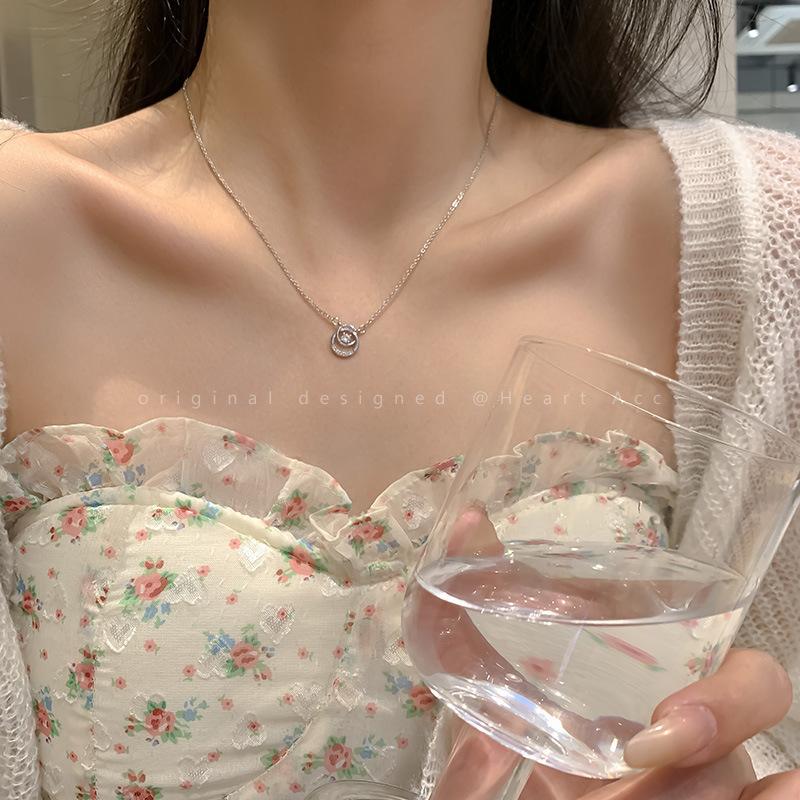 几何圆环锆石项链女ins简约气质高级感网红配饰小众百搭锁骨链