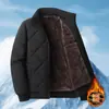 2026 Nueva Chaqueta Administrativa de Soft Shell de Algodón para Hombre Chaqueta para Hombres de Mediana Edad y Mayores Ropa Exterior para Hombre con Forro de Terciopelo Grueso Otoño e Invierno Cuello Alto