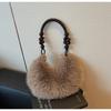 Bolsa de Felpa Linda para Mujer 2025 Nuevo Estilo Coreano Diseño de Nicho Bolso de Hombro Peludo Bolso de Mano de Gran Capacidad Moderno