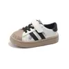 Zapatos de lona con puntera de concha para niños zapatos de bebé moda para niños zapatos casuales versátiles zapatos deportivos para estudiantes zapatos para niñas pequeñas zapatillas