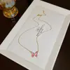 Diseño de nicho mariposa acero titanio collar joyería mujer lujo ligero alta gama simple exquisito no se decolora cadena clavícula venta al por mayor