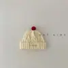Gorro de Lana para Bebé Estilo Otoño e Invierno Etiqueta Pequeña Combinación de Colores Bola de Pelo Gorro de Punto Ropa para Bebé Tejido Gorro