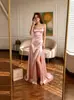WW030 Europeo y Americano Francés Adelgazante Lujo Ligero Satén Rosa Moldeador de Cintura Elegante Vestido de Noche para Banquete