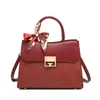 Bolso Rojo Nuevo de Moda para Mujer, Bolso de Boda Nupcial, Estilo de Nicho de Alta Gama, Gran Capacidad, Bolso de Hombro Cruzado Tote