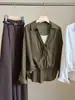 Otoño 2026 Nuevo Estilo Casual Simple Holgado Camisa Bordada de Mujer Francesa con Volantes y Cuello en V A14096