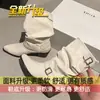 Versão em Couro Macio ~ Botas com Fivela Estilo Britânico, Botas Elegantes de Cano Médio, Botas Brancas Curtas de Bico Fino com Salto Grosso para Mulheres