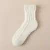Meias para Casais no Inverno Mais Pelúcia Meias de Chão Engrossadas Veludo Coral Resistentes ao Frio de Inverno e Quentes Meias para Dormir em Casa
