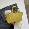 Bolsa de Mão Texturizada Feminina 2025 Nova Moda Moderna Bolsa de Ombro Texturizada Popular Comutadora Transversal Bolsa Balde