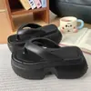 Celebridade da Internet Novo Estilo EVA Super Espesso 9cm Chinelos Femininos Verão Uso Externo Presilha Removível Feminino Salto Alto Praia Sola Grossa Chinelos