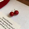 Brincos de Pérola Flor Folha Vermelha Agulha de Prata Uva Personalidade Doce Versátil Leve Luxo High-End Atacado