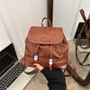 Mochila de moda retrô feminina 2023 nova mochila mini bonito estilo ocidental cor de contraste bolsa casual de grande capacidade