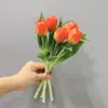 Rama corta de 28 cm de largo - 5 cabezas, tacto hidratante, tulipanes, nórdico, interior, ramo muy realista, adornos de flores artificiales, hogar