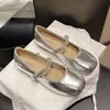 Novidade de Outono Estilo Francês Bico Quadrado Salto Baixo Strass Prata Sapatos Mary Jane para Mulheres, Sapatos de Couro para Combinar com Saias