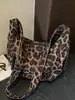 Bolsa Versátil de Gran Capacidad Estilo Dumpling Transfronteriza para Mujer 2026 Nuevo Otoño Estampado de Leopardo Retro Estilo Coreano para Viajes Diarios Bolso de Hombro Cruzado Único
