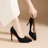 1023-1 Sapatos Vermelhos de Salto Alto em Couro Envernizado Estilo Francês para Mulheres, Adequados para o Deslocamento Diário, Bico Fino, Sapatos de Trabalho Profissionais para Mulheres