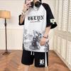 Novo Conjunto Esportivo Casual Masculino Wafflesque Estilo Hong Kong Solto Tamanho Grande Verão Jovem Bonito Seda Gelada Manga Curta