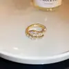 Fresco e radiante! Anel de dedo indicador borboleta oval flor zircônia nicho alta qualidade joia de mão moda luxo leve para mulheres