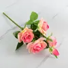 Ramo de Rosas de Terciopelo Simuladas de 5 Cabezas Brotes Flor Artificial Decoración Ramo de Boda Fondo de Escritorio Accesorios para Fotografía