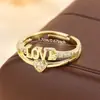 Anillo de Compromiso de Diamante en Forma de Corazón de Amor Simple y de Lujo Ligero, Anillo de Compromiso de Zirconia en Forma de Corazón Dulce y Lindo con Letra