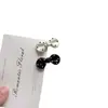 Pinza para el pelo corta de lunares blancos y negros con lazo para niñas pequeñas, accesorio simple para flequillo lateral, tocado versátil y dulce