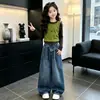 Conjunto de Três Peças para Meninas Outono Inicial Conjunto com Sensação de Luxo para Crianças Maiores Roupas de Outono para Crianças Combinando um Conjunto Completo Novo Estilo 2026