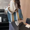 Bolsa Tote de Lona Listrada de Grande Capacidade para Mulheres 2025 Estilo K Versátil para Trabalhador de Escritório Casual Roupas de Trabalho Bolsa de Ombro Transversal